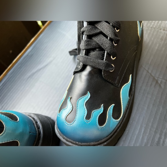 RARE! Dolls Kill Current Mood Blue Flame Combat Boots - Picture 10 of 16